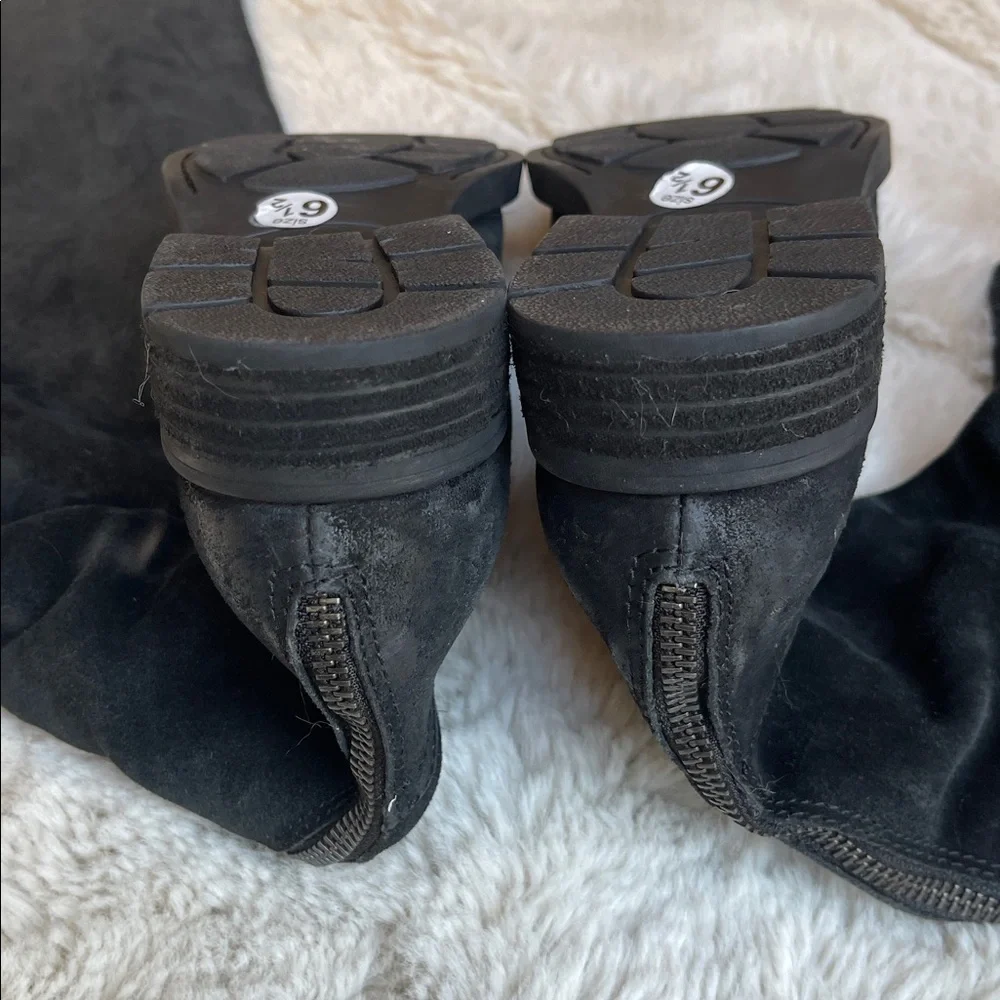 Born Borman Black Suede Knee-High Boots round toe